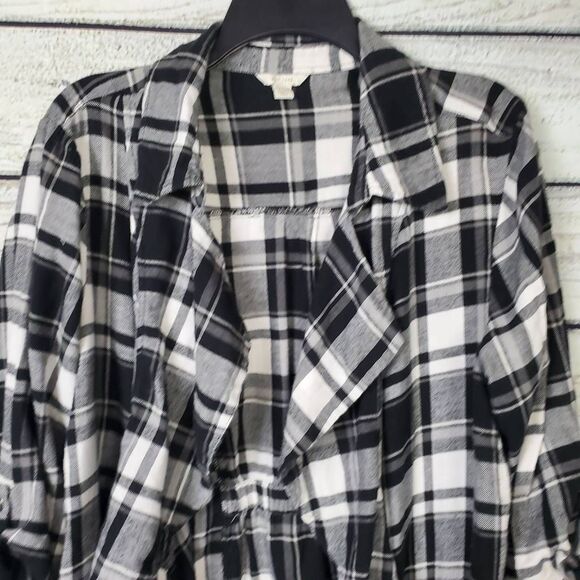 EST. 1946 Women’s Plaid Waterfall Open Front Cardigan Black White Plus Size 18/2 - Picture 4 of 10